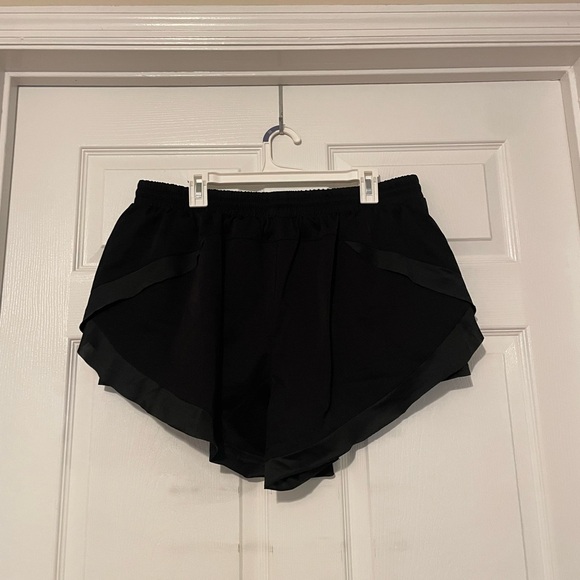 Athletic Flowy Shorts w Elastic Stretch Waistband - Picture 2 of 7